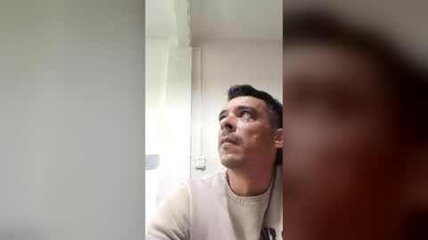 Snapshot of amarte691 chatting on 06-14-26, 05:15 amarte691 online show from 06-14-26, 05:15
