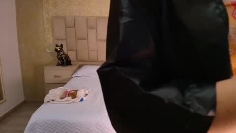 Snapshot of amatiistalux chatting on 03-07-25, 02:56 Amatista online show from 03-07-25, 02:56