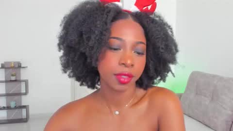 Snapshot of amatiistur chatting on 12-21-25, 05:53 Tammy online show from 12-21-25, 05:53