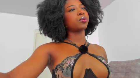 Snapshot of amatiistur chatting on 03-07-26, 08:17 Tammy online show from 03-07-26, 08:17