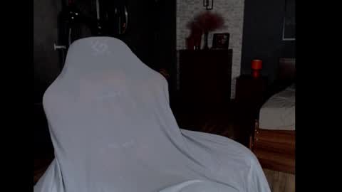 Snapshot of amayamalina chatting on 02-04-25, 03:04 Malina online show from 02-04-25, 03:04