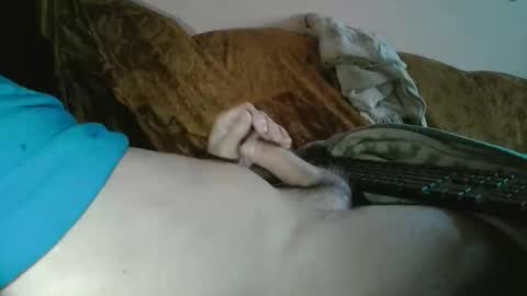 Snapshot of amazingcuteboy845 chatting on 10-18-25, 01:30 amazingcuteboy845 online show from 10-18-25, 01:30