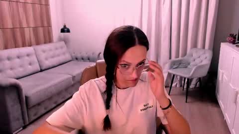 Izza online show from 07-24-26, 02:59