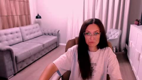 Izza online show from 07-27-26, 05:42