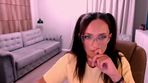 Izza online show from 07-28-26, 02:13