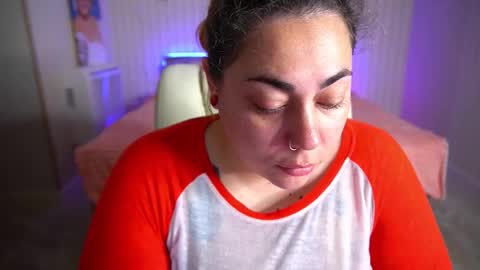 Snapshot of amazonkastar chatting on 09-10-25, 10:21 Ellie online show from 09-10-25, 10:21
