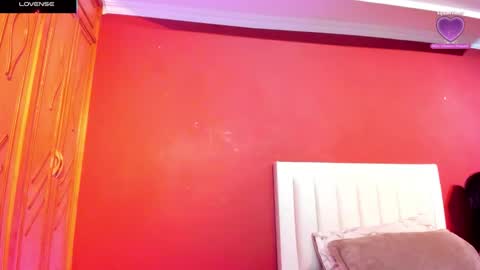 Sara  online show from 12-04-25, 11:52