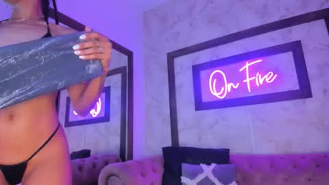 Snapshot of ambaar_moon_ chatting on 12-02-25, 03:40 Ambar online show from 12-02-25, 03:40