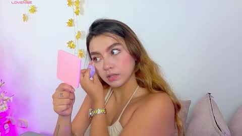 Snapshot of ambar_carterr chatting on 12-16-25, 03:11 Ambar online show from 12-16-25, 03:11