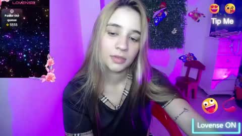 Snapshot of ambar_lynn chatting on 05-14-26, 08:15 mbar online show from 05-14-26, 08:15