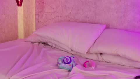 Snapshot of ambar_midnigth chatting on 07-07-26, 06:47 ambar_midnigth online show from 07-07-26, 06:47