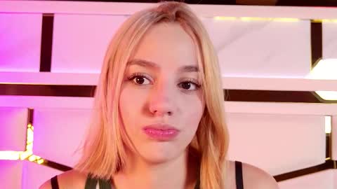 Julieta  online show from 11-28-25, 11:35