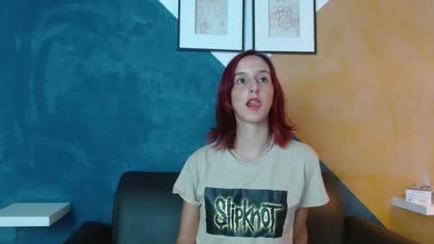 ambar_roux1 online show from 01-29-25, 07:00