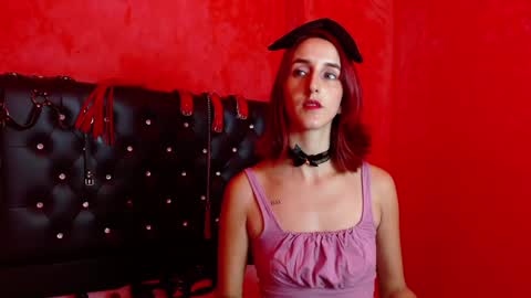 ambar_roux1 online show from 02-05-25, 02:37