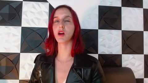 ambar_roux1 online show from 02-10-25, 03:53