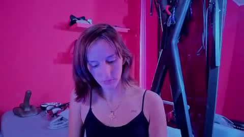 ambar_roux1 online show from 09-08-25, 05:23
