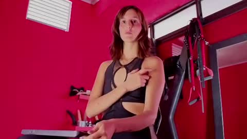 ambar_roux1 online show from 09-17-25, 01:35
