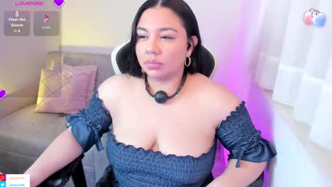Snapshot of ambar_wells chatting on 10-03-25, 07:00 ana online show from 10-03-25, 07:00