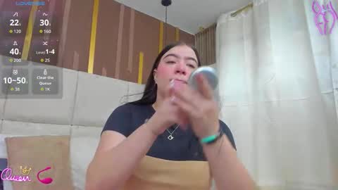 AmbarGills online show from 04-11-26, 01:15