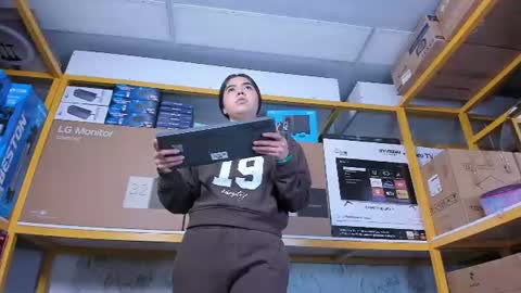 Snapshot of ambarina_ chatting on 07-14-26, 11:38 Ambarina online show from 07-14-26, 11:38