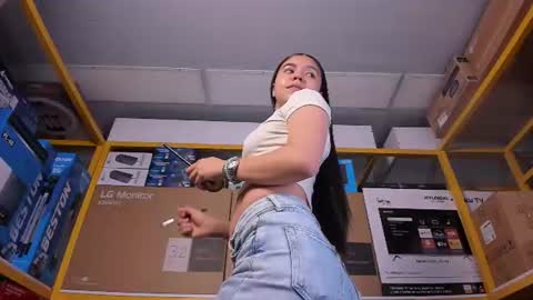 Snapshot of ambarina_ chatting on 07-16-26, 11:27 Ambarina online show from 07-16-26, 11:27