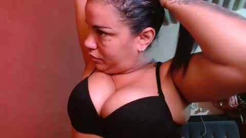 Snapshot of ambarmilf09 chatting on 10-11-25, 03:10 ambarmilf09 online show from 10-11-25, 03:10