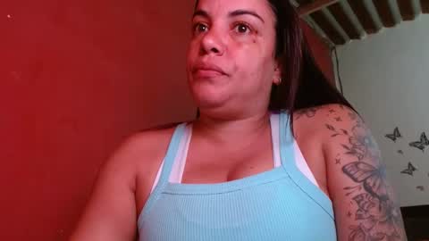 Snapshot of ambarmilf09 chatting on 10-16-25, 07:37 ambarmilf09 online show from 10-16-25, 07:37