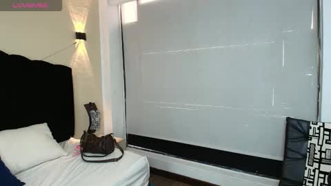 Ambar Ross online show from 10-18-25, 07:14