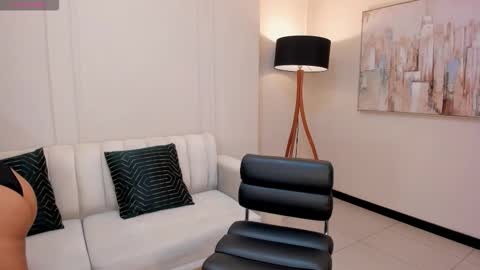 Snapshot of ambarowens chatting on 12-04-25, 03:49 ambarowens online show from 12-04-25, 03:49