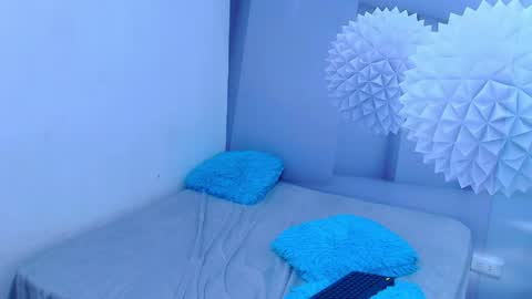 Snapshot of ambel_rose chatting on 05-15-26, 01:12 ambel_rose online show from 05-15-26, 01:12
