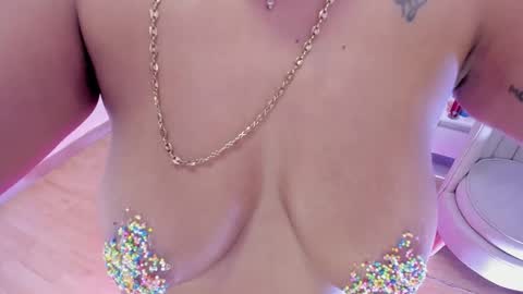 amber  ferrera online show from 01-14-26, 08:47