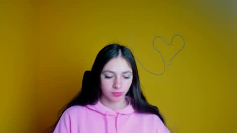 Amber online show from 04-20-26, 05:32