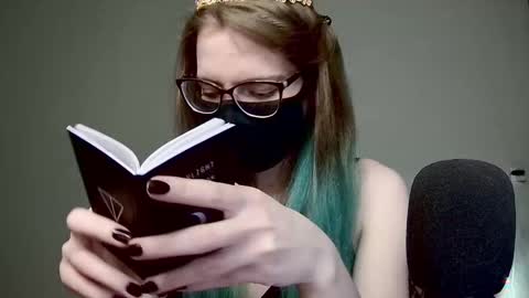 Amber non-nude model online show from 03-04-25, 01:45