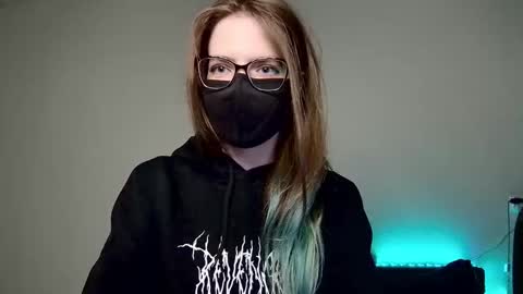 Amber non-nude model online show from 10-02-25, 09:55