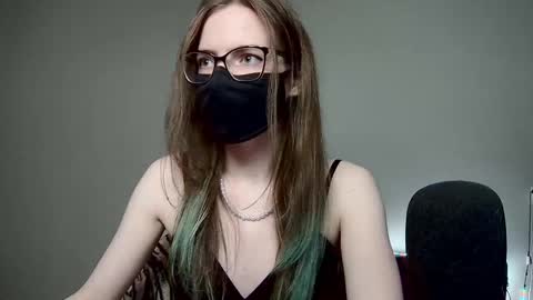 Amber non-nude model online show from 11-05-25, 01:05