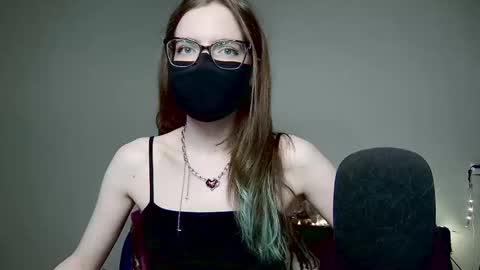 Amber non-nude model online show from 11-24-25, 11:26