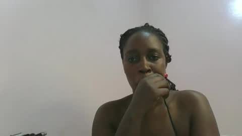 amber_cutie2 online show from 11-18-25, 11:25