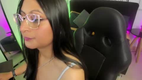 Snapshot of amber_gold113 chatting on 07-02-26, 04:29 Amber online show from 07-02-26, 04:29