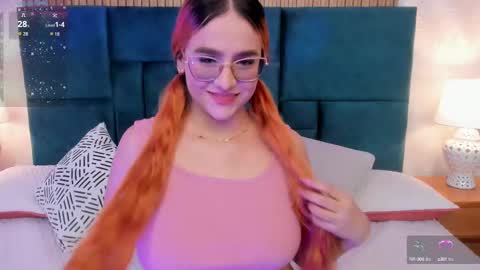 Snapshot of amber_kiss_ chatting on 10-01-25, 06:36 Emily online show from 10-01-25, 06:36