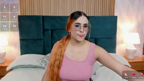 Snapshot of amber_kiss_ chatting on 11-01-25, 06:32 Emily online show from 11-01-25, 06:32