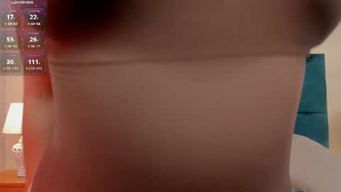 Snapshot of amber_kiss_ chatting on 06-22-26, 06:38 Emily online show from 06-22-26, 06:38