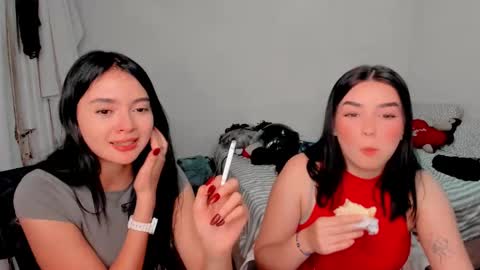 Snapshot of amber_landy1 chatting on 12-18-24, 12:21 amber online show from 12-18-24, 12:21