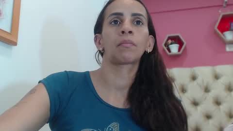 Snapshot of amber_moore chatting on 09-14-25, 05:34 Amber Moore online show from 09-14-25, 05:34