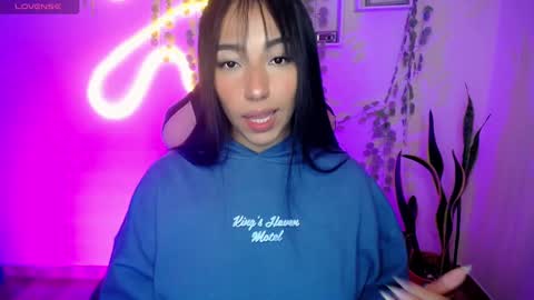Snapshot of amber_morgan1 chatting on 02-17-25, 11:55 Amber online show from 02-17-25, 11:55