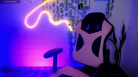 Snapshot of amber_morgan1 chatting on 02-17-25, 02:59 Amber online show from 02-17-25, 02:59
