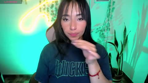 Snapshot of amber_morgan1 chatting on 02-22-25, 07:12 Amber online show from 02-22-25, 07:12