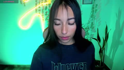 Snapshot of amber_morgan1 chatting on 02-27-25, 11:10 Amber online show from 02-27-25, 11:10