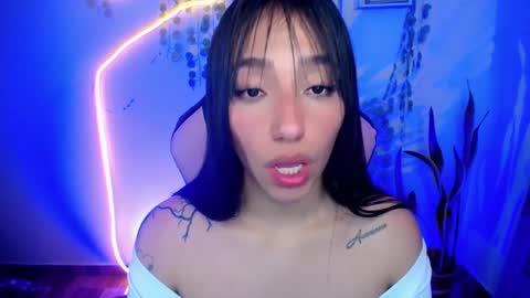 Snapshot of amber_morgan1 chatting on 03-06-25, 05:11 Amber online show from 03-06-25, 05:11