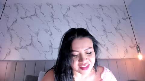 Snapshot of amber_santtana chatting on 11-21-25, 10:41 Amber online show from 11-21-25, 10:41