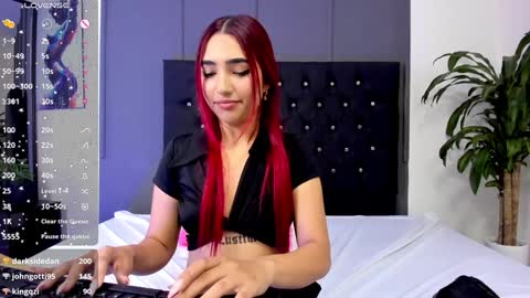 Snapshot of amberbaker21 chatting on 01-05-25, 12:52 Amber Baker online show from 01-05-25, 12:52